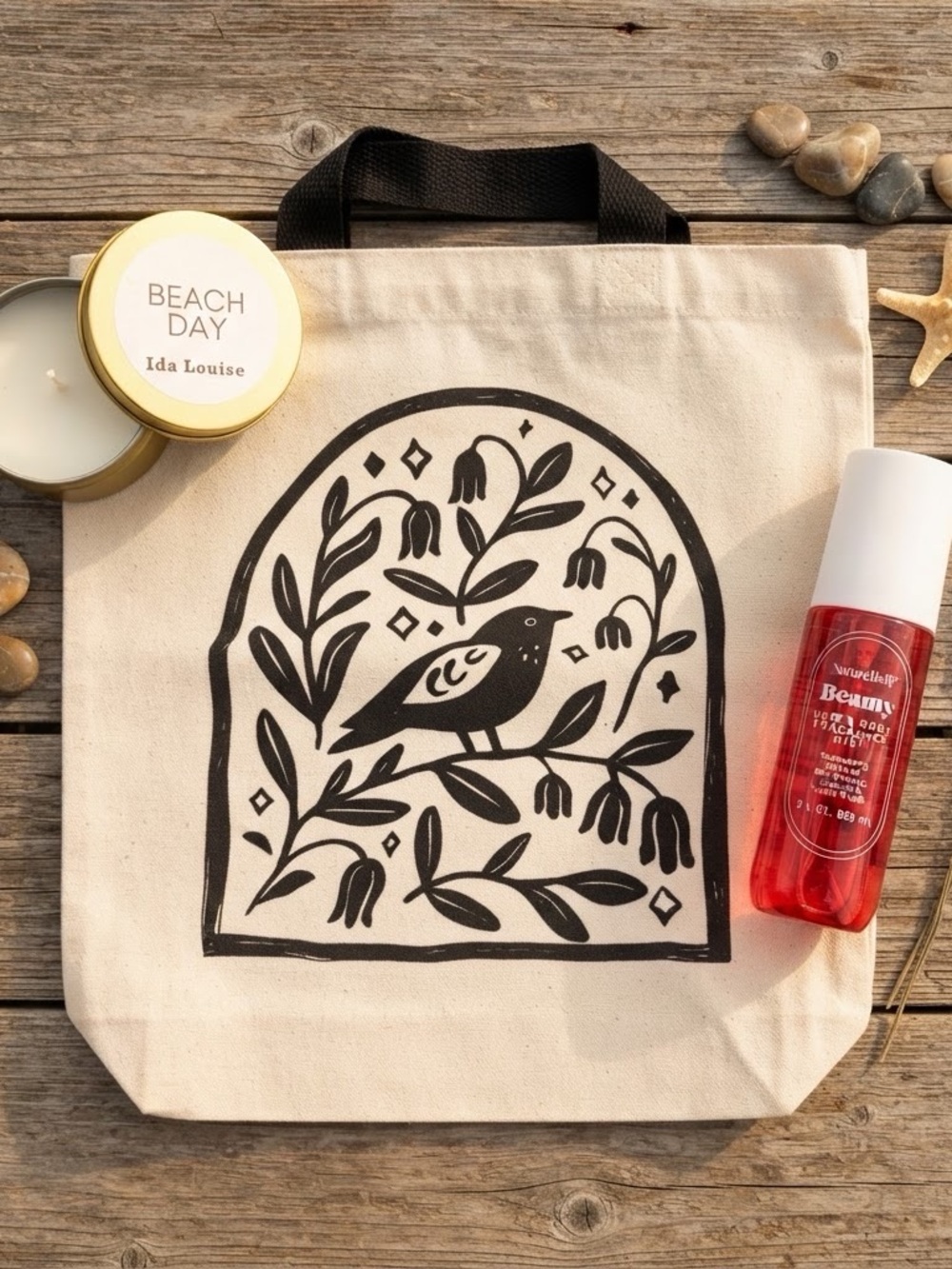 Ida Louise Beach Day Candle & Natural Canvas Tote Set in Cream and Black